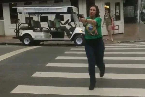 Inquérito contra deputada Carla Zambelli é aberto pelo Supremo Tribunal Federal