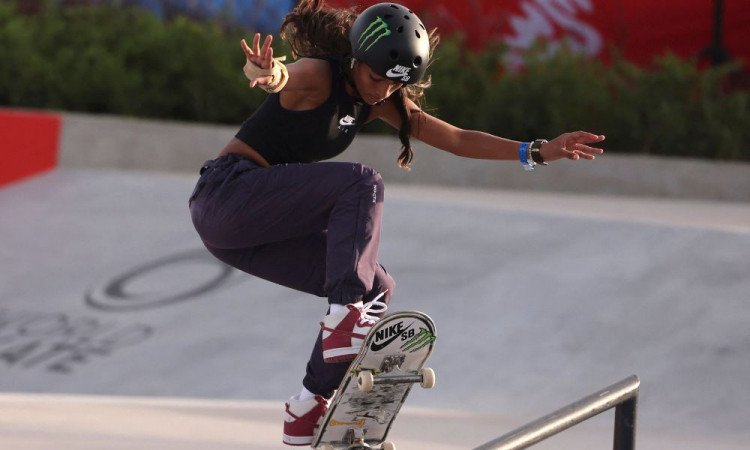 Rayssa Leal conquista título mundial de skate street