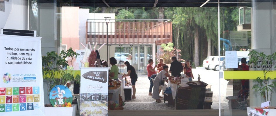 Feira de Artesanato no Rosenplatz volta neste sábado em Blumenau
