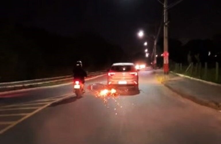 Motorista bêbado que arrastou moto e feriu casal em Camboriú vai indenizar vítimas