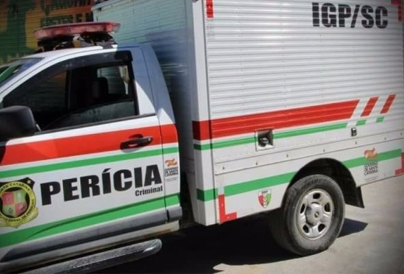 Homem vai roçar matagal e encontra corpo às margens de rio em Ibirama