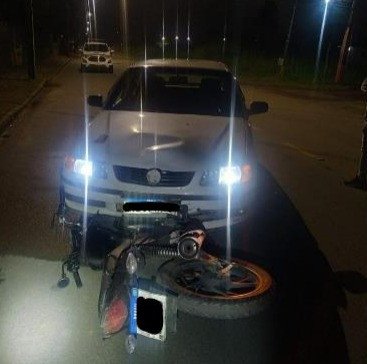 Homem é preso após dirigir embriagado e causar acidente com moto em Timbó