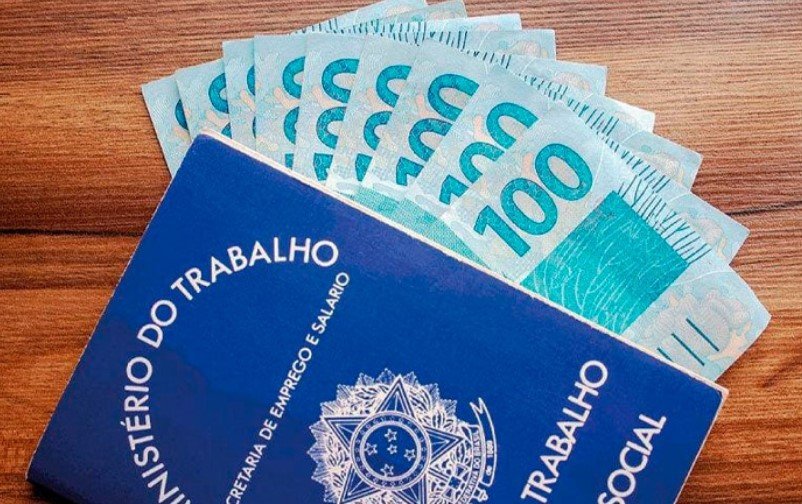 Novo reajuste do salário mínimo; ministro confirma mudanças para o dia 1º de maio