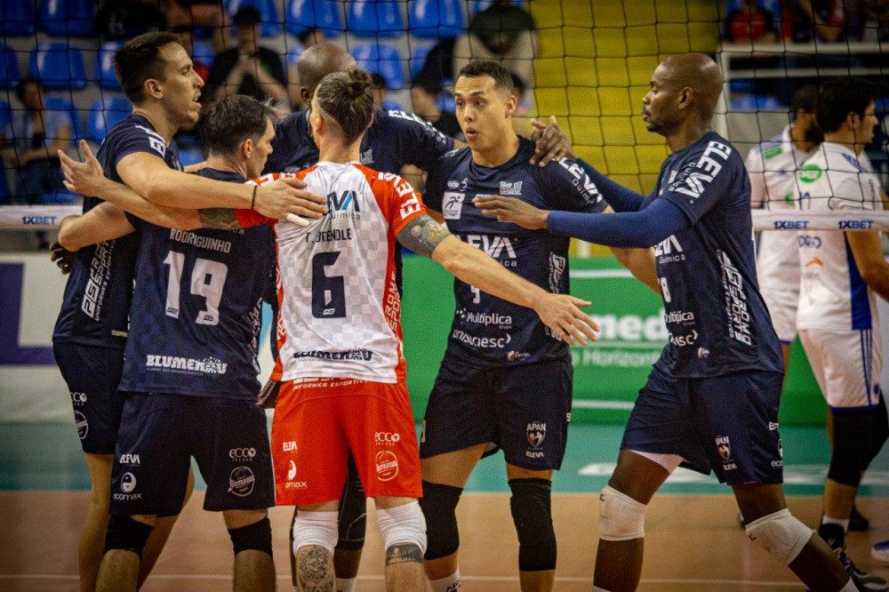 Apan Blumenau recebe Rede Cuca para se manter no G-8 da Superliga de Vôlei
