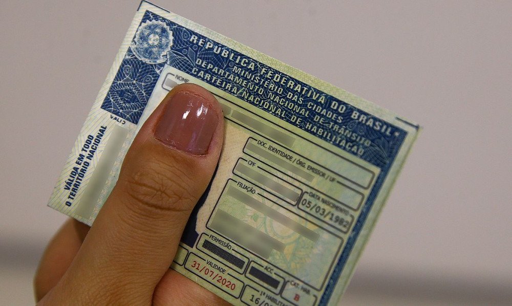 Márcia Pontes: Motoristas podem ter a CNH apreendida por dívidas