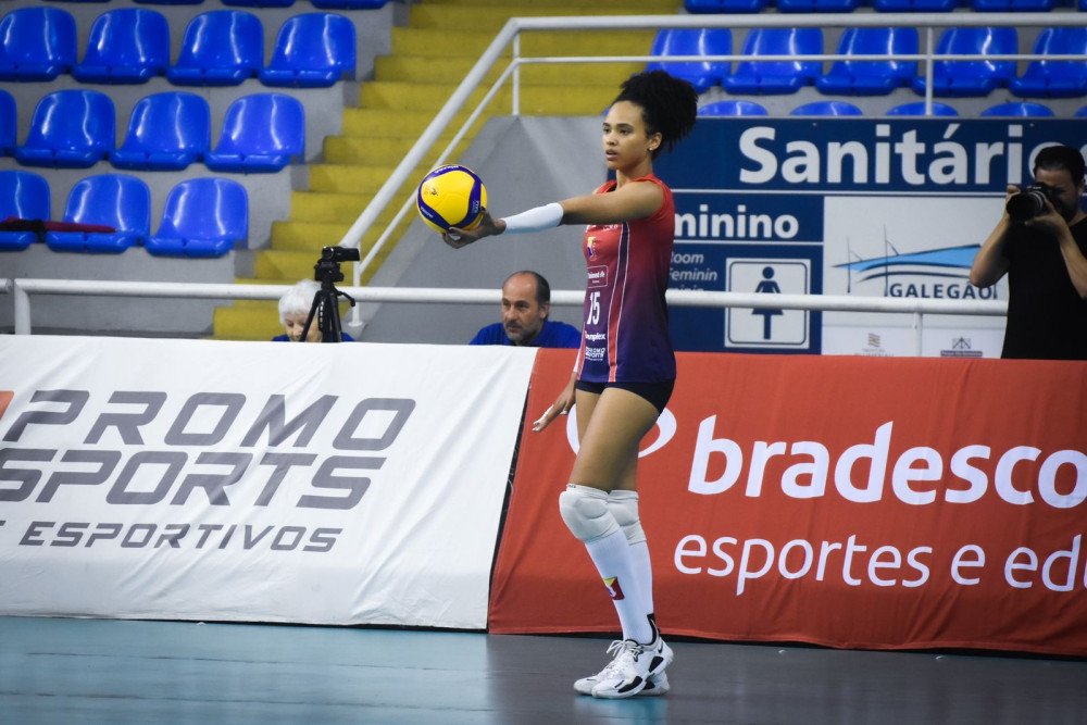 Bluvolei visita o Vinhedo nesta sexta em confronto direto pelo G4 da Superliga B