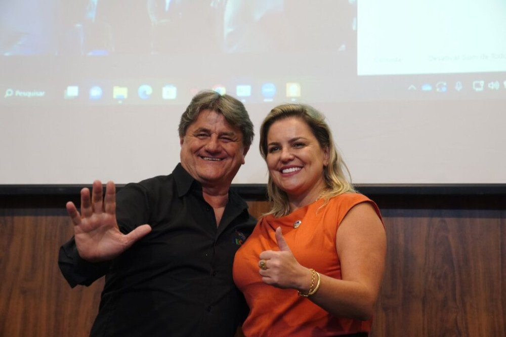 Fecam escolhe nova diretoria e prefeita de Vargem é eleita presidente da Federação