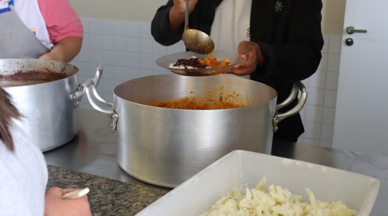 Vigilância Sanitária de Gaspar libera novos horários para curso de manipulação de alimento