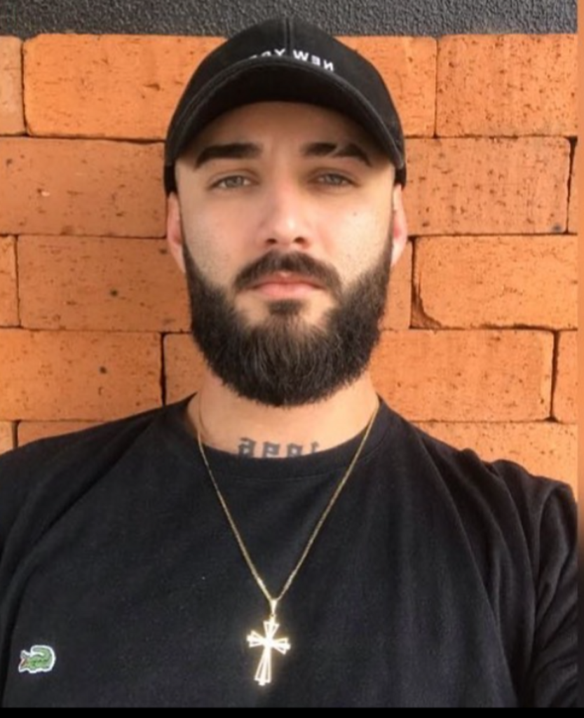 Jovem que morreu após sofrer acidente de moto e cair em cachoeira em Gaspar é identificado; sepultamento ocorre neste sábado