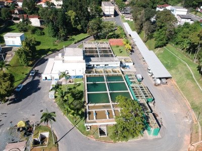 Chuva: falta de energia elétrica desativa boosters e interrompe a captação de água em Blumenau