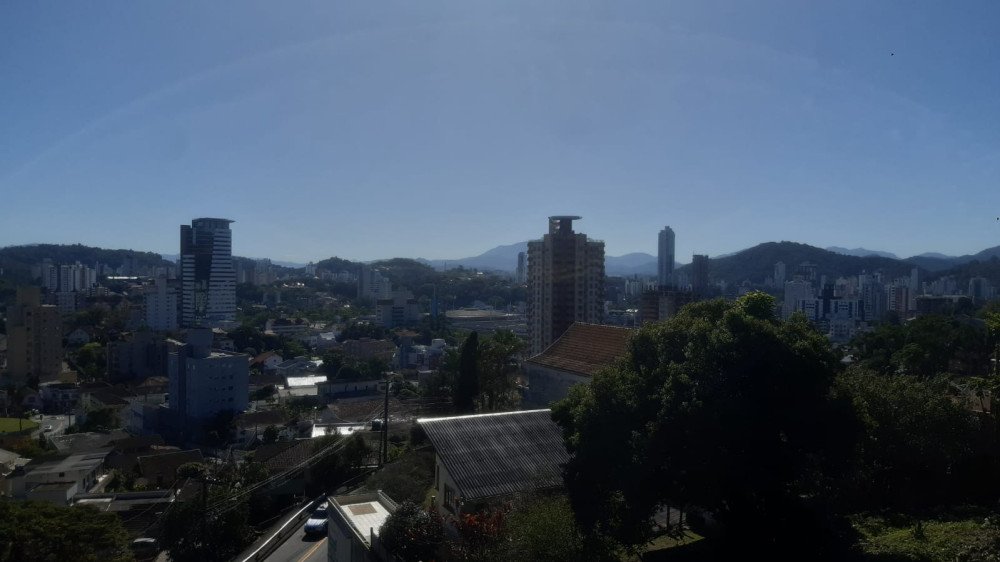 Terça-feira pode ter pancadas isoladas de chuva em Blumenau