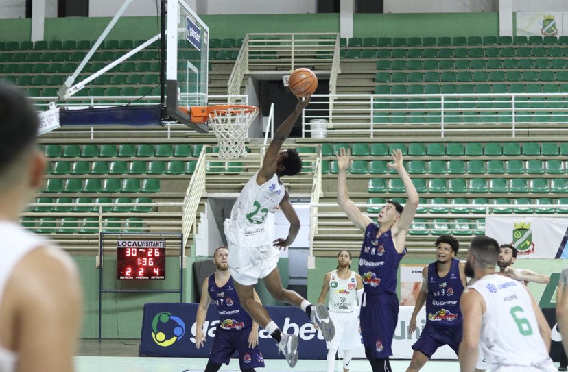 Basquete: Blumenau estreia no Brasileirão com derrota para o Brusque