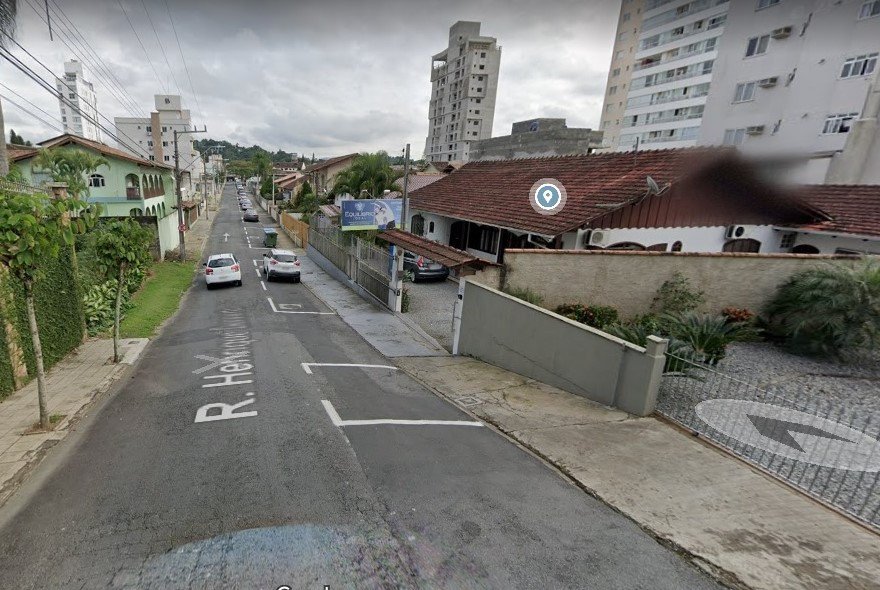 Rua Henrique Bennertz vai ser interditada nesta sexta-feira para implantação de faixa elevada em Blumenau