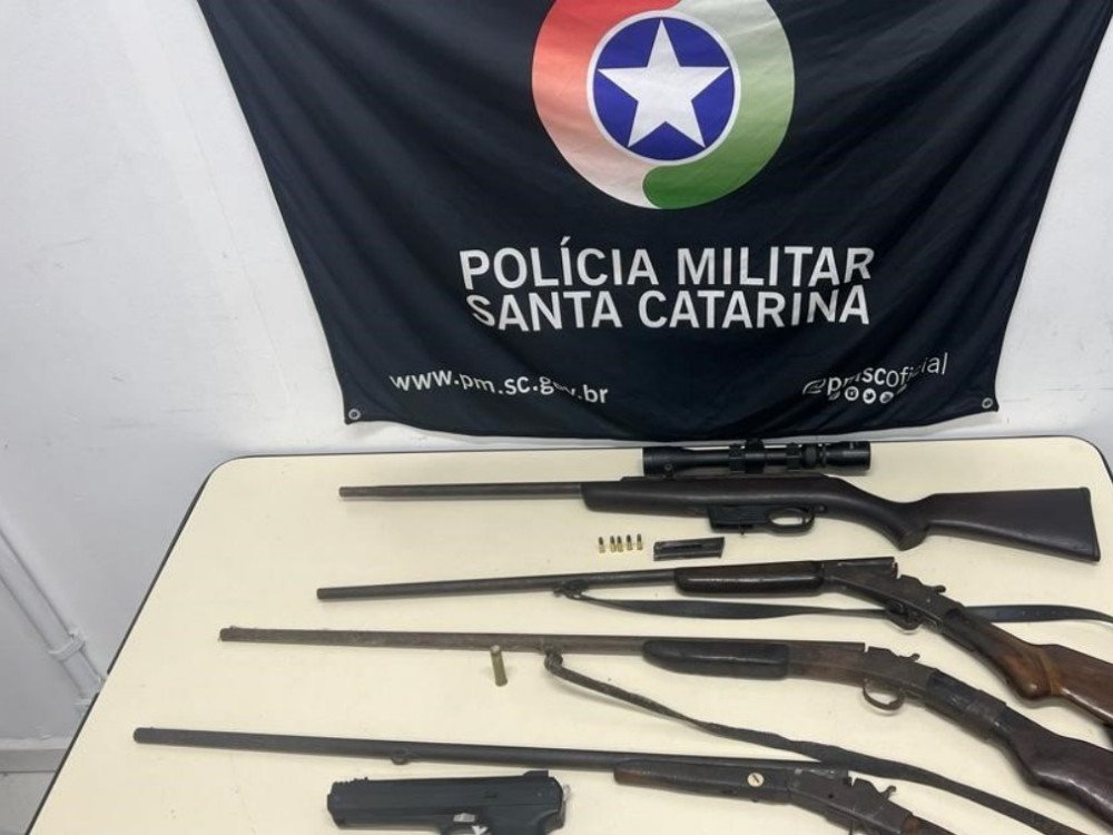 Vizinho ameaça com pistola e espingarda depois de ouvir barulho de rojões em Blumenau