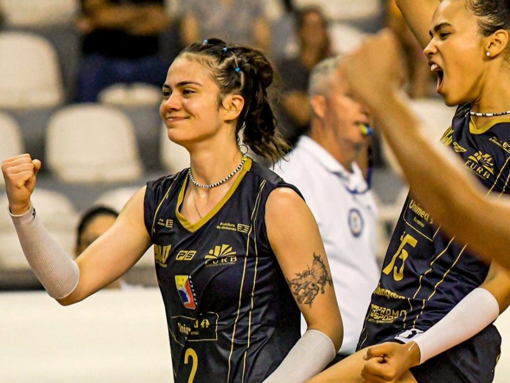 Bluvolei bate Recife no Galegão e está mais perto de conquistar vaga na elite nacional