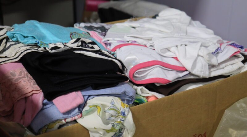 Projeto Cabide Solidário quer arrecadar roupas de inverno em Gaspar