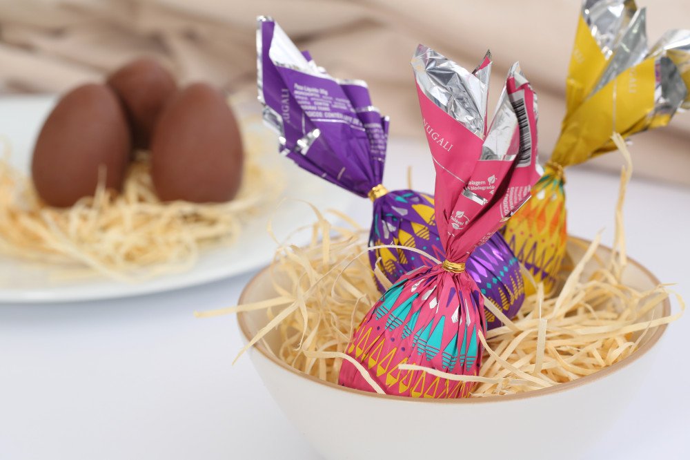 Páscoa: Produção de chocolates traz simbolismo, movimenta economia e é renda extra para microempreendedores