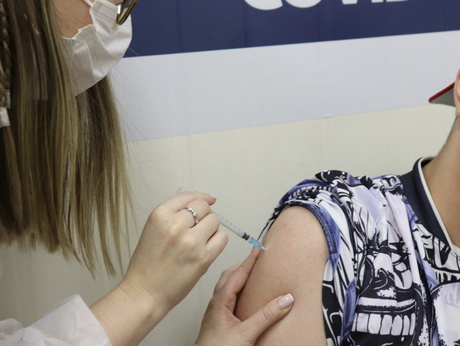 Covid-19: vacinação bivalente é ampliada para gestantes e puérperas a partir desta segunda