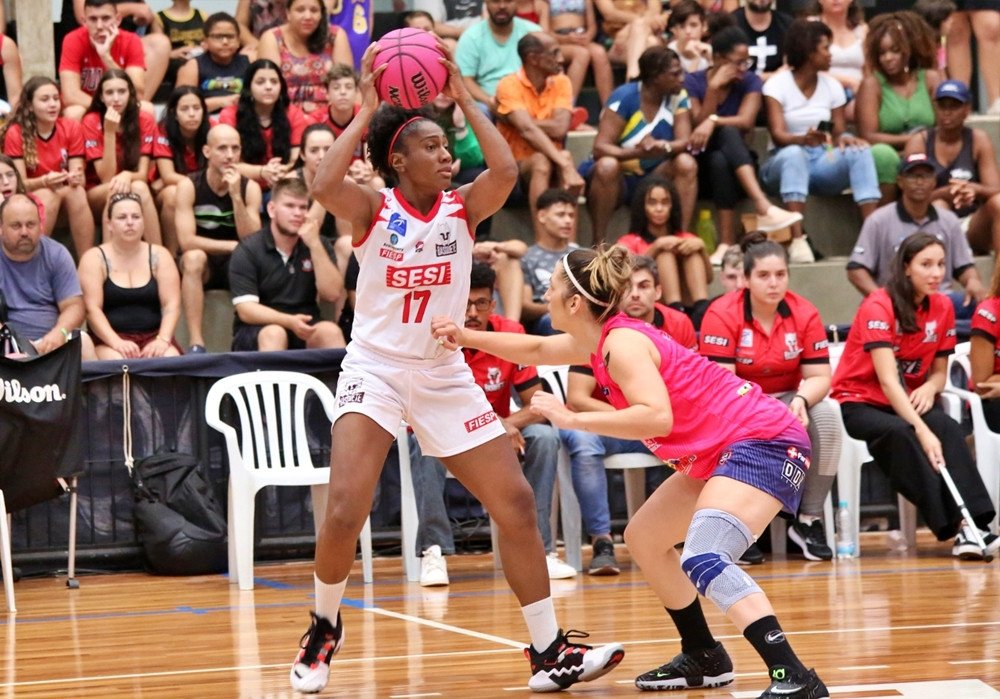 Basquete feminino: Blumenau perde para o Araraquara pela 2ª rodada da Liga Nacional