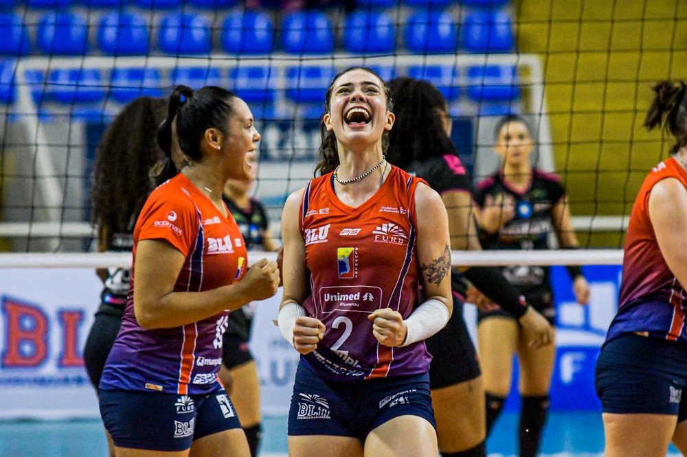 Bluvolei vence o Taubaté e força jogo decisivo pela vaga na Superliga Feminina