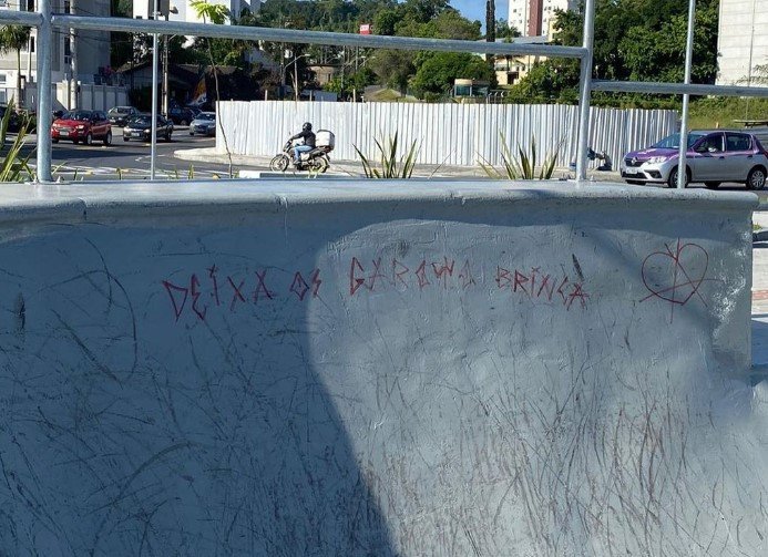 Vandalismo é registrado em pista de skate de praça recém-inaugurada em Blumenau