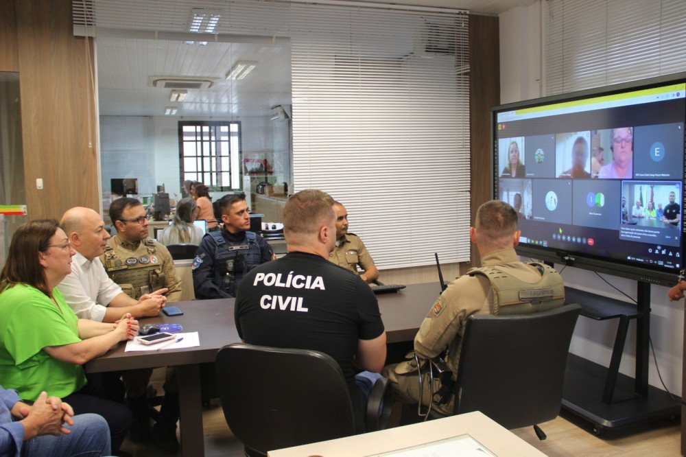 Mil câmeras de monitoramento serão instaladas nas áreas escolares de Brusque