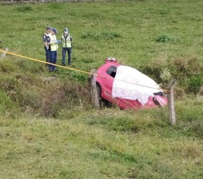 Idoso é morto a tiros dentro de veículo na SC-281, em Imbuia
