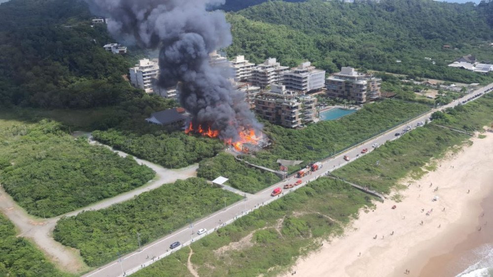 Perícia sobre incêndio que destruiu Warung em Itajaí é concluída; causa do fogo não foi identificada pelos peritos