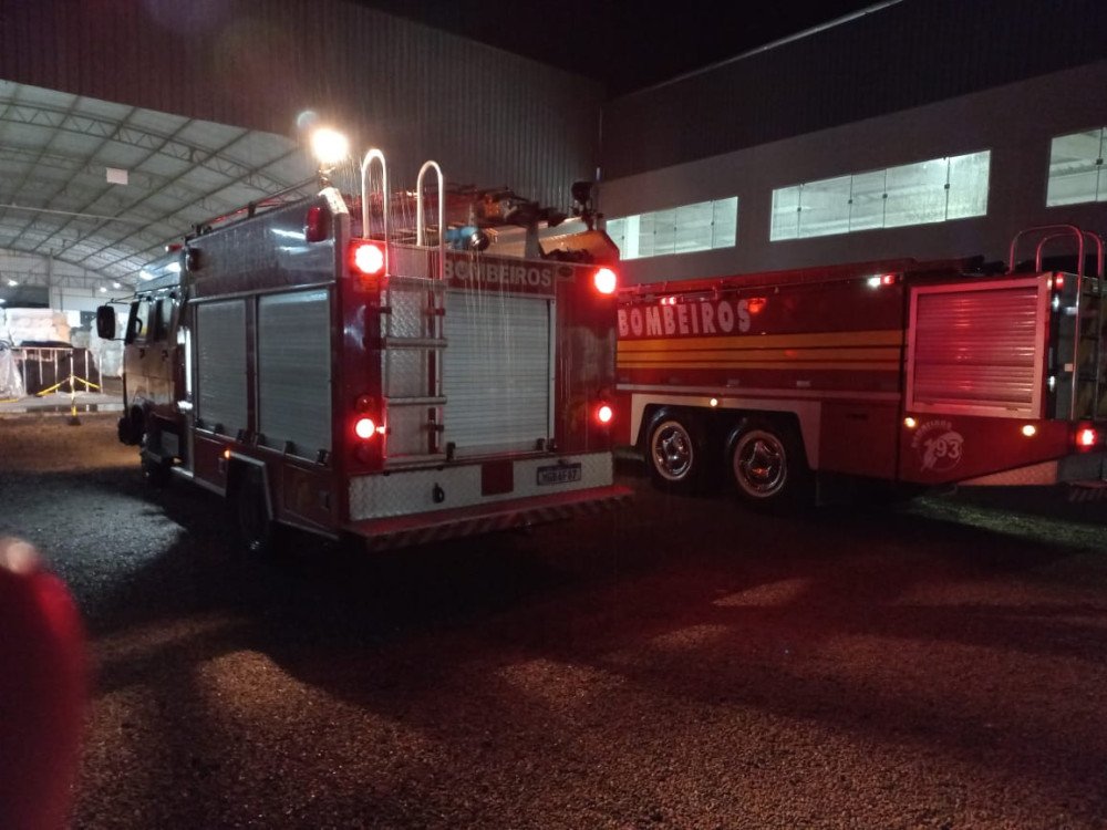 Gaspar: incêndio em empresa têxtil é controlado por funcionários antes da chegada dos bombeiros