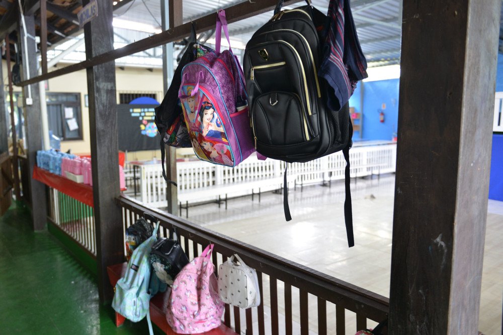 Brusque lança campanha para que pais olhem as mochilas que os filhos levam à escola