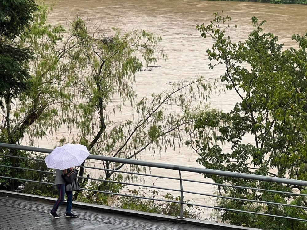 Segunda começa com chuva em Blumenau; confira