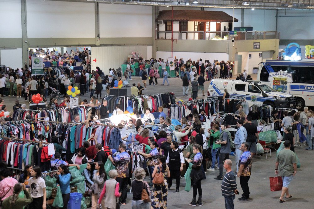 Primeiro dia da 33ª Feira da Amizade de Blumenau reúne mais de 7 mil pessoas; veja fotos