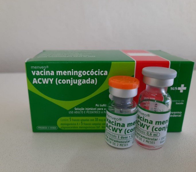 Vacina contra meningite é ampliada para adolescentes de 11 a 14 anos, em Indaial