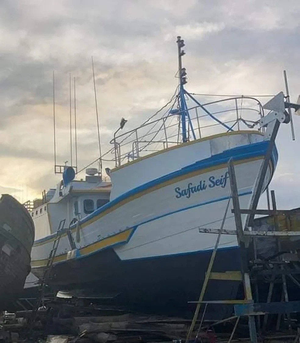 O que se sabe até o momento sobre o naufrágio de um barco pesqueiro na costa de Santa Catarina