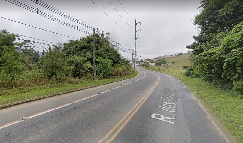 Trecho da Rua dos Caçadores, em Blumenau, ficará em sistema siga e pare na próxima semana