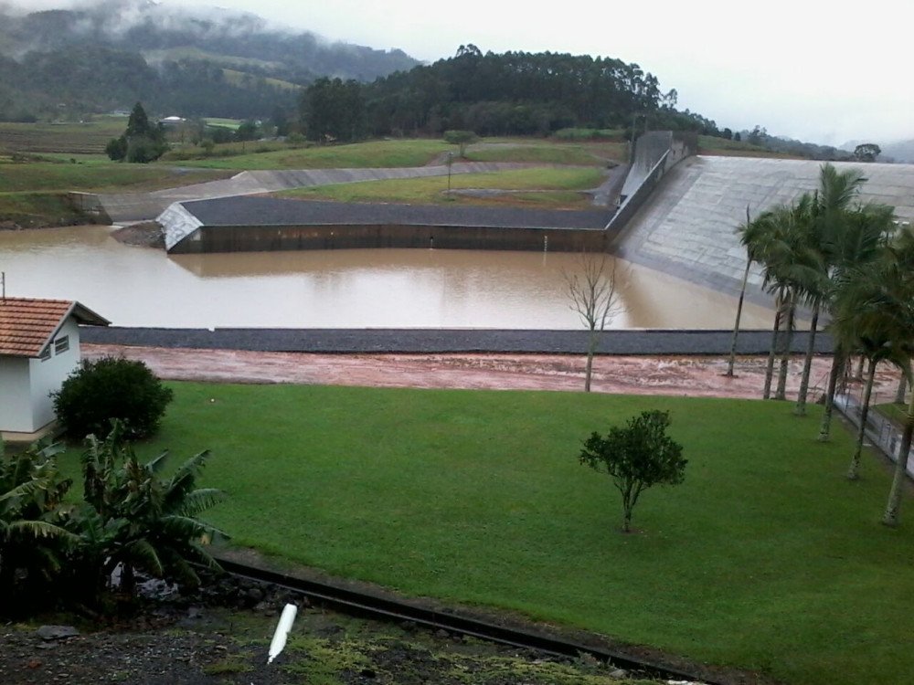 Barragens no Vale do Itajaí precisam de manutenção imediata, aponta audiência pública em Rio do Sul