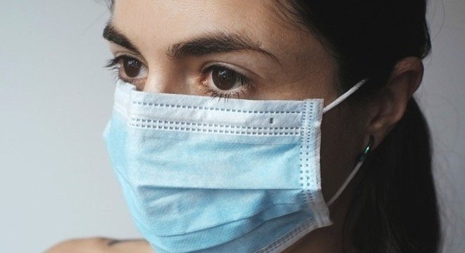 Ministério da Saúde volta a recomendar uso de máscara para pessoas com sintomas gripais