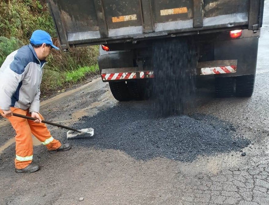 DNIT segue com tapa-buraco na BR-470 entre Rodeio e Blumenau