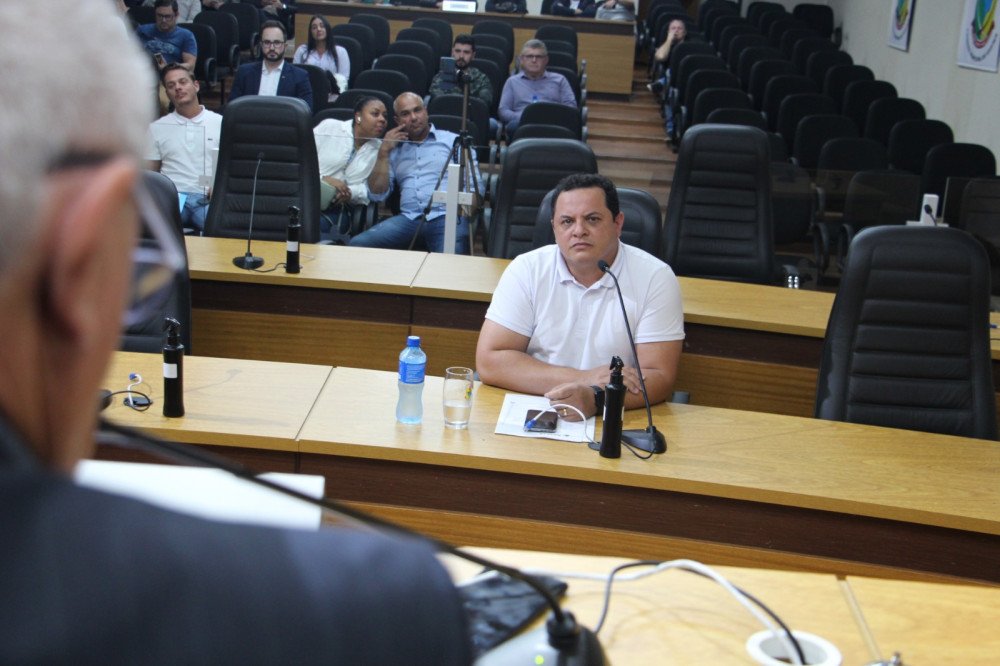 CPI da Rua José Rafael Schmitt, em Gaspar, ouve a primeira testemunha; ex-secretário nega conversas