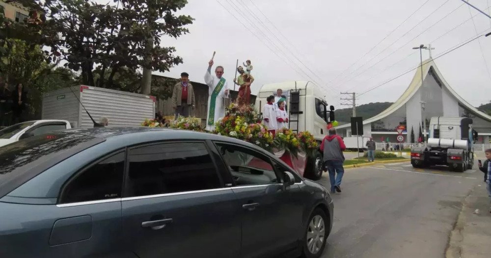 Festa dos Motoristas altera trecho de trânsito em Brusque