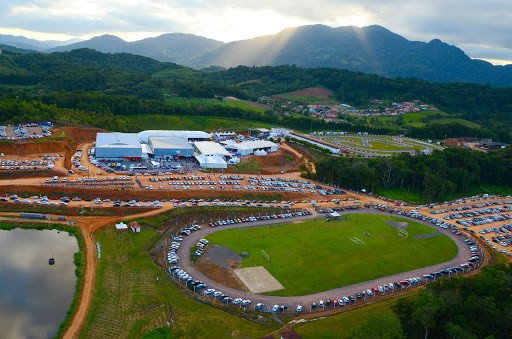 Ordem de serviço para revitalização do Parque Municipal de Indaial é assinada