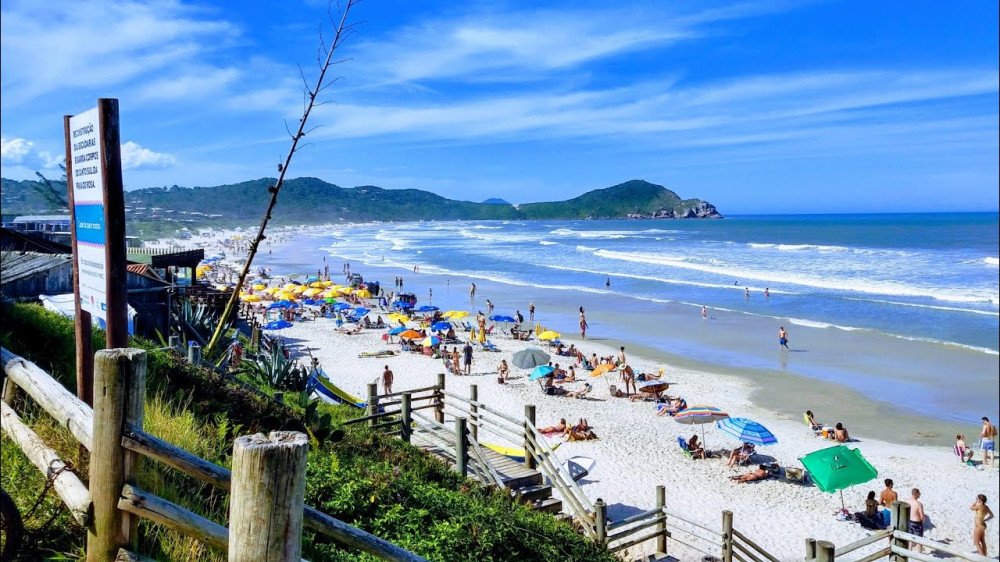 Justiça de SC mantém determinação para que bares da praia do Rosa não atuem como danceterias