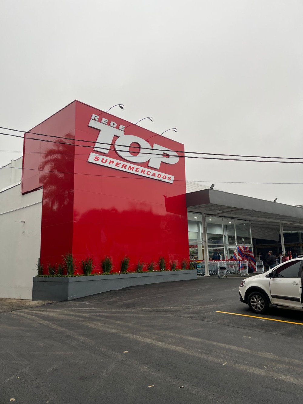 Rede TOP reinaugura loja no bairro Fortaleza, em Blumenau e oferece melhor experiência do cliente