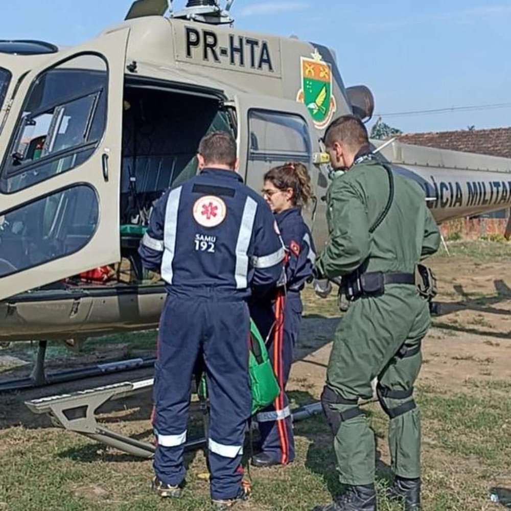 Criança de 3 meses que estava engasgada com leite é salva por ação rápida da PM