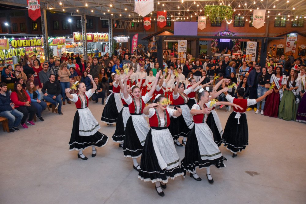 Ascurra se prepara para 26ª Festa Per Tutti; evento começa em agosto