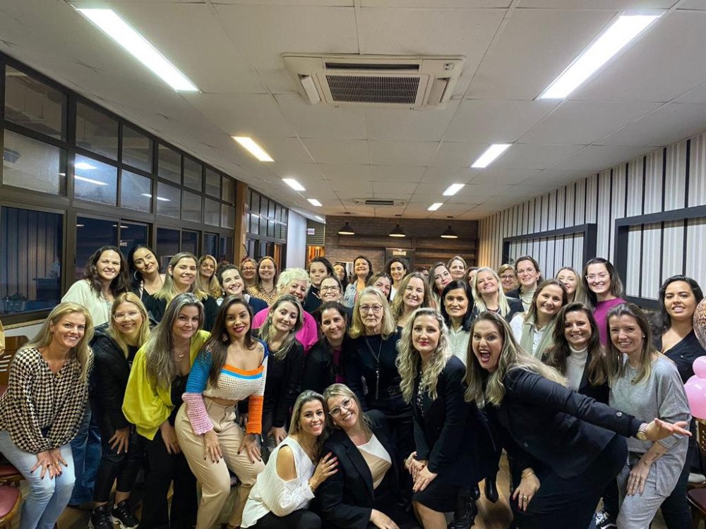 Mulheres Empreendedoras celebra 1º aniversário com evento especial em Blumenau