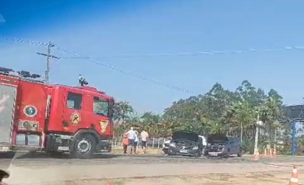 Acidente na BR-470, em Indaial, deixa pelo menos seis feridos neste domingo