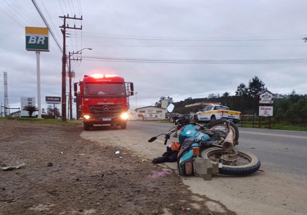 Motociclista fica ferido em grave acidente no Alto Vale