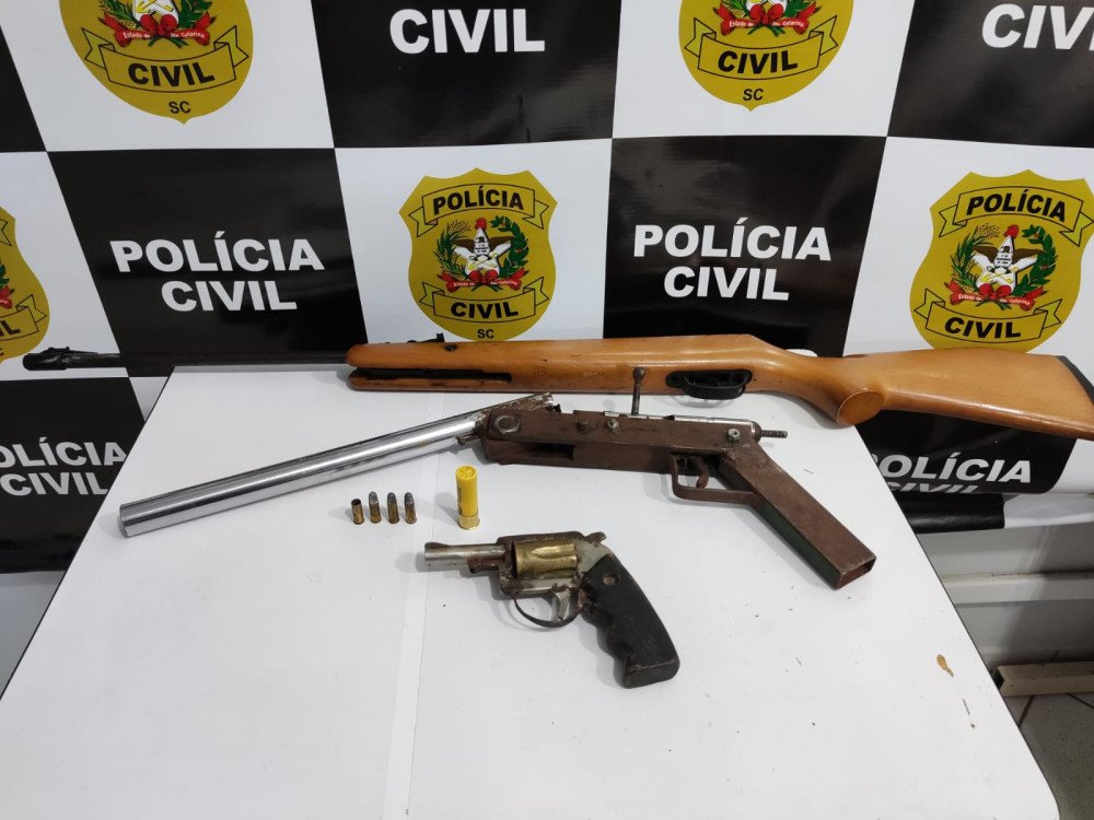 Homem é preso em Indaial por posse irregular de arma de fogo após cumprimento de mandado