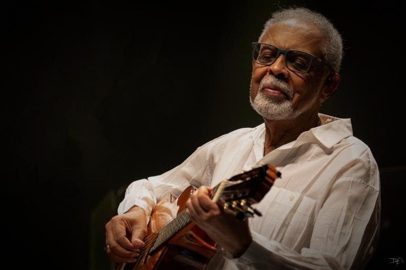 Cantor Gilberto Gil vai se apresentar no Festival de Música de Itajaí; evento é gratuito